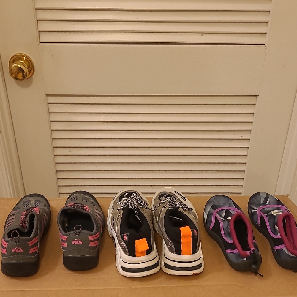 3 Pairs Fila Women's Pullup, CLDB-52W93NY Sneakers & Carolinas Saltwater Sandal.